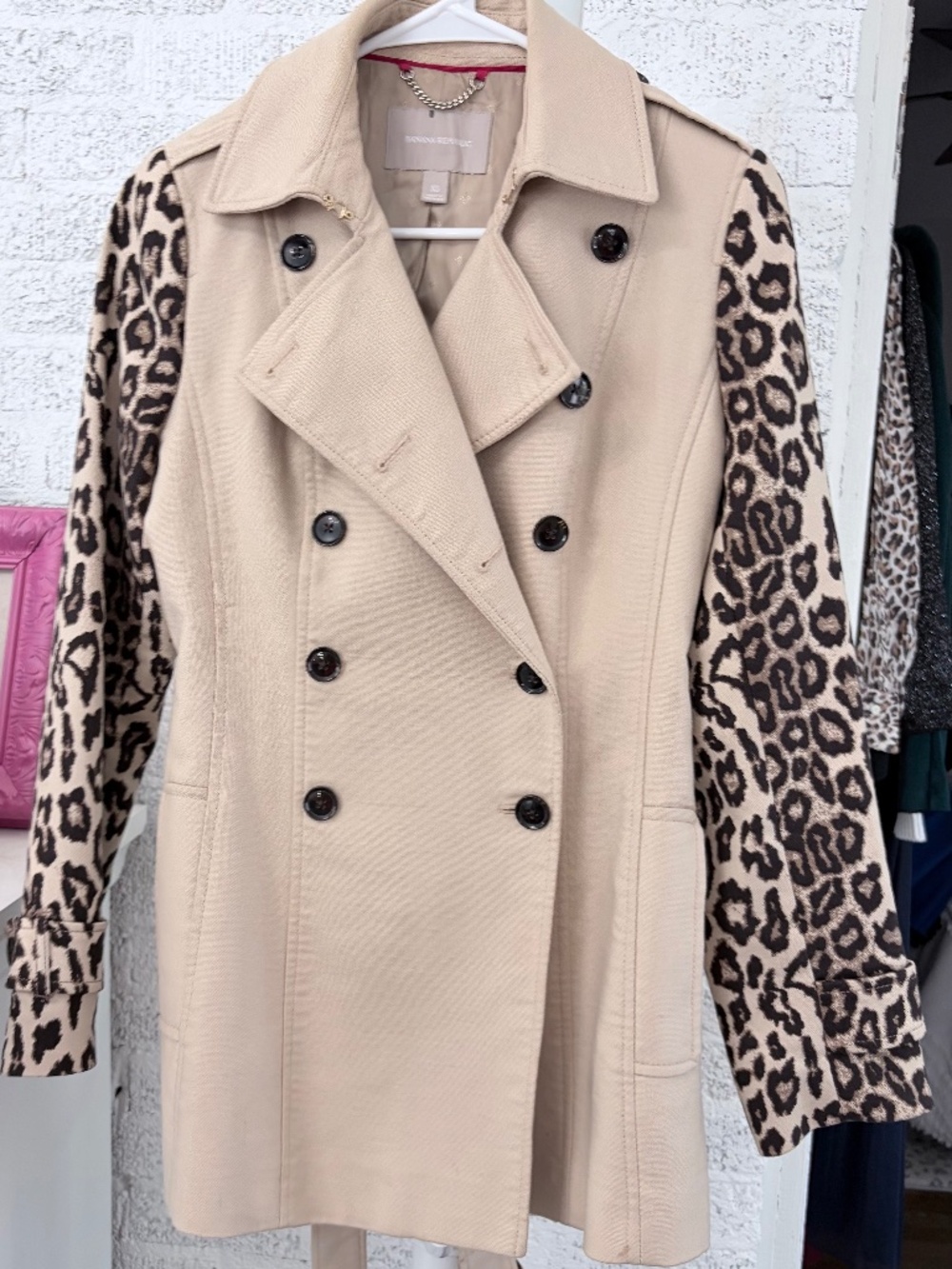 Banana Republic lightweight Trench Coat with leopard accents XS/S